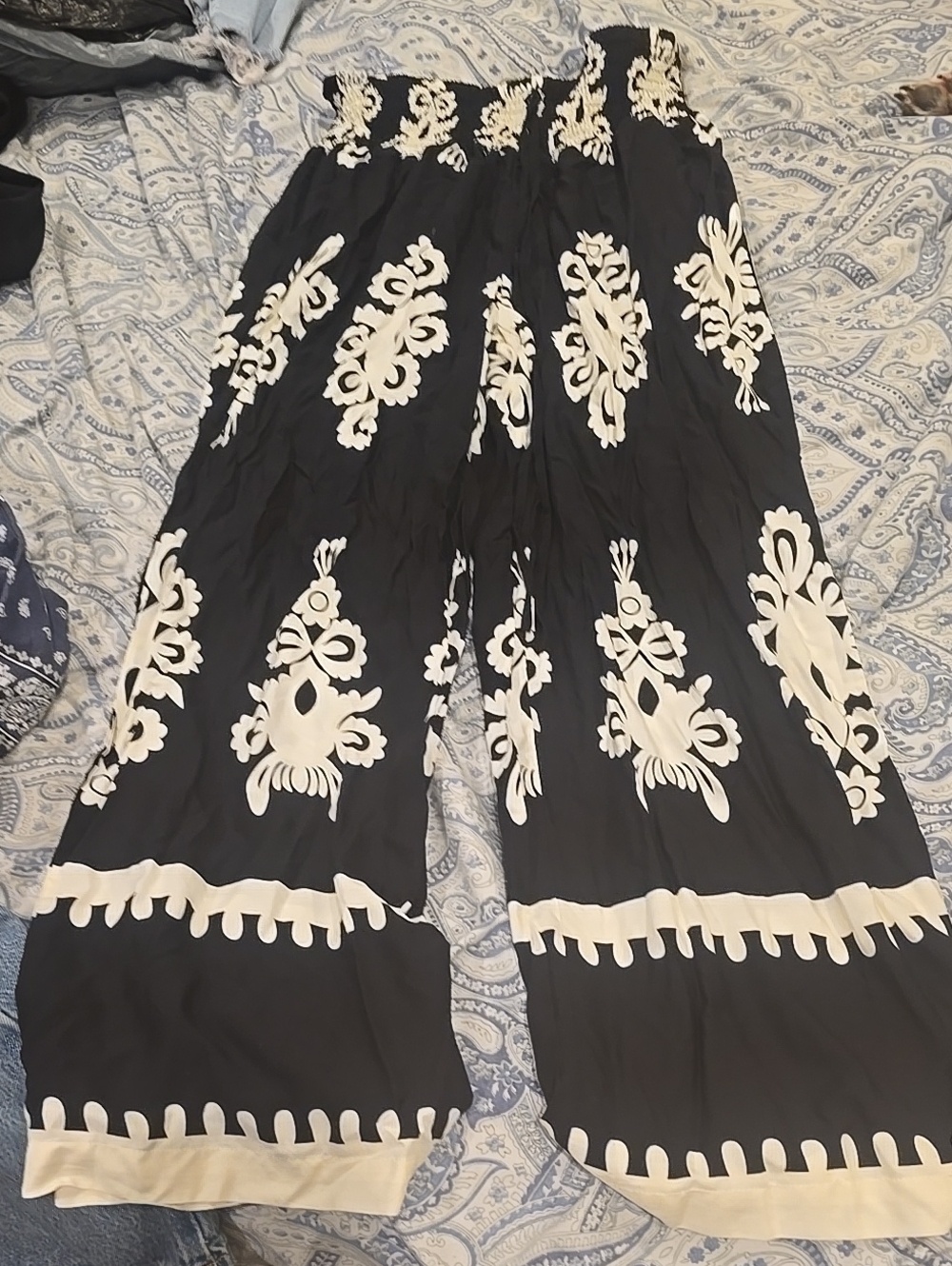 ❤️10/$40 New Without Tag Black & White Wide-Leg Patterned Pants